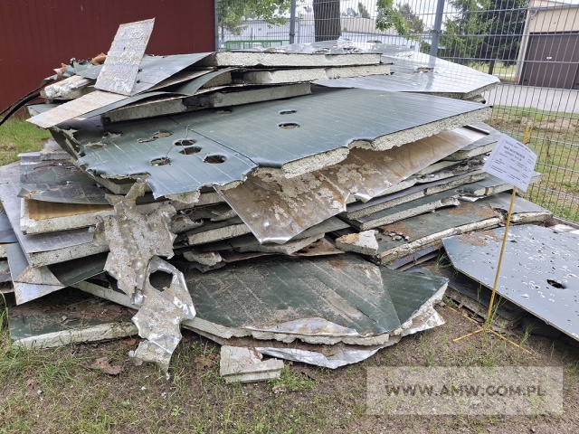 Inne niewymienione odpady (zużyte kontaktowe i termalne figury bojowe zanieczyszczone pianką) /kod odpadu 16 01 99/ - pakiet o masie 1 334 kg 